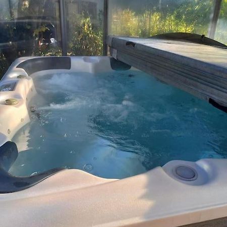 Bas de villa, 2 terrasses, piscine, SPA, sauna... Neffes Esterno foto